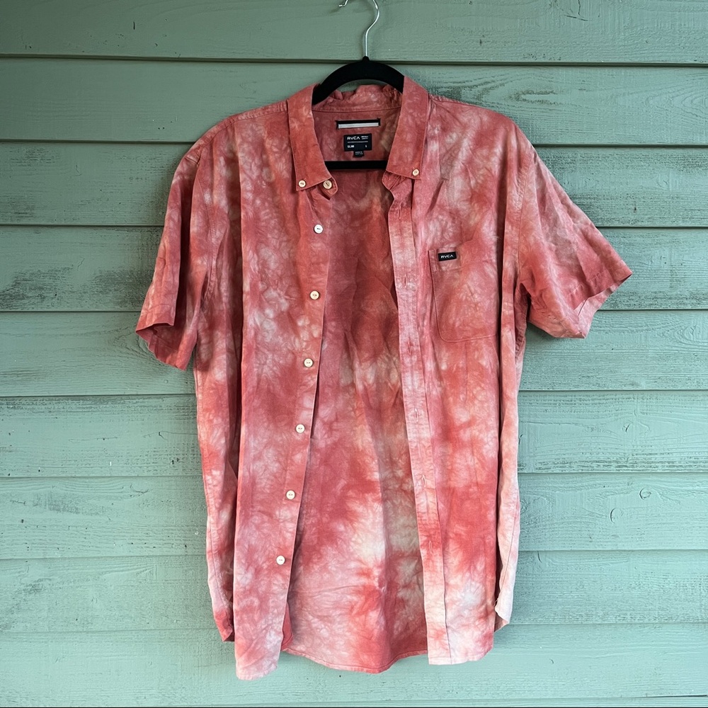 tie dye button shirt // rvca